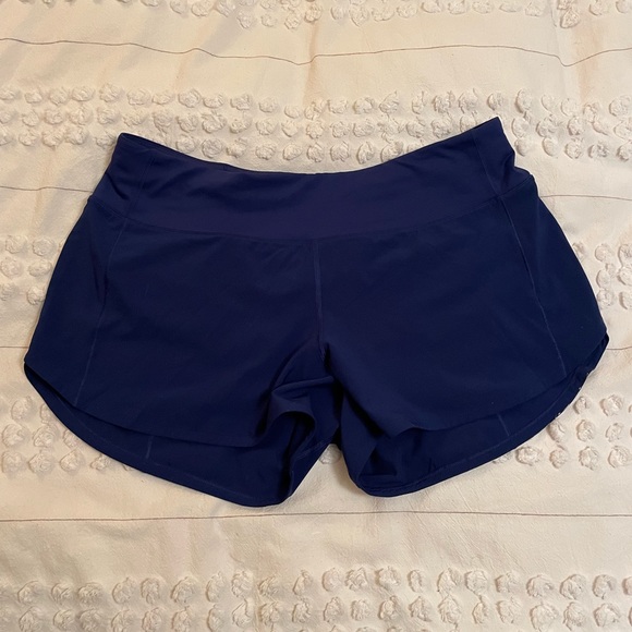 Lulu lemon shorts - Picture 2 of 5